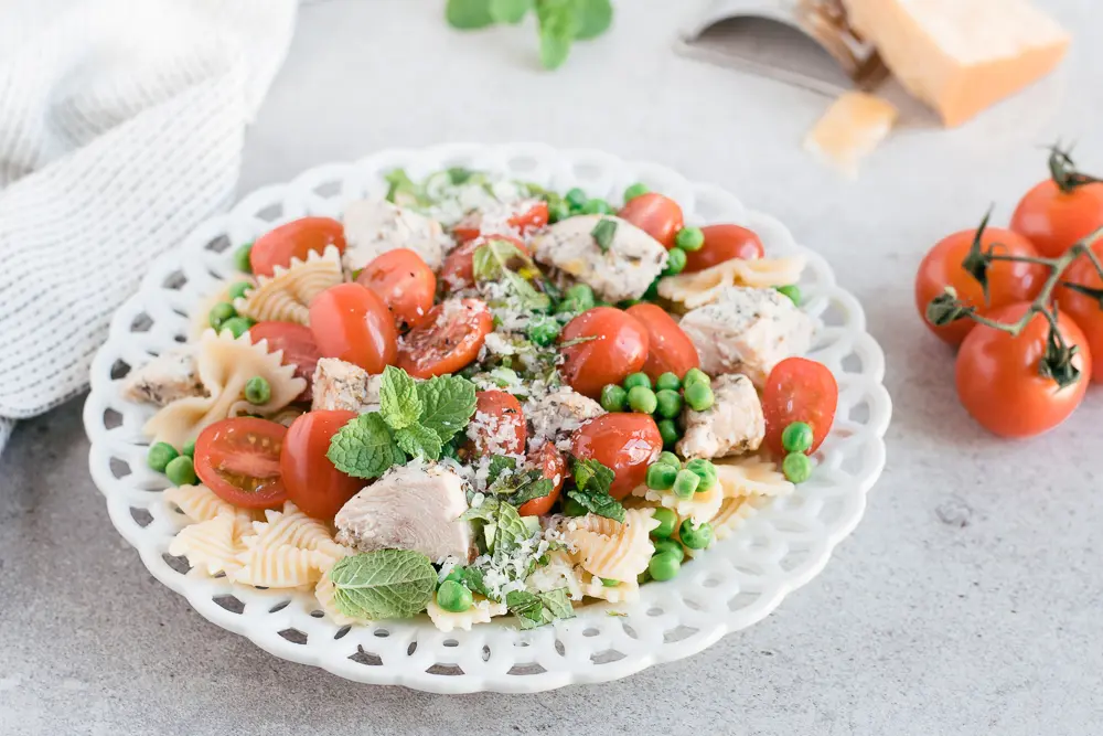 Salade de boucles au poulet