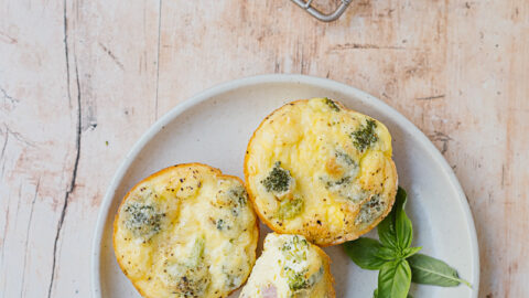 mini-omelettes au jambon brocoli et fromage