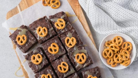 brownies sucrés-salés avec bretzels de marie-eve caplette nutritionniste