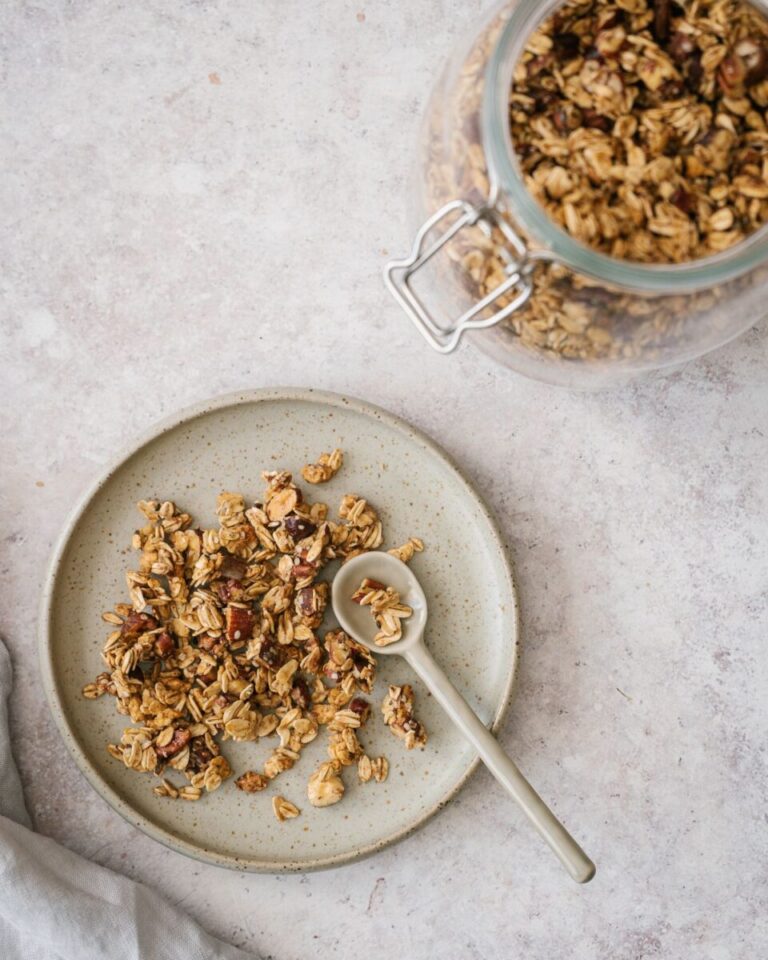 granola protéiné aux raisins et à la cannelle avec PVT
